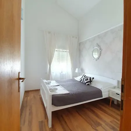 Apartament Marta *
