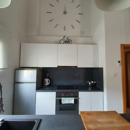 Διαμέρισμα Marta *