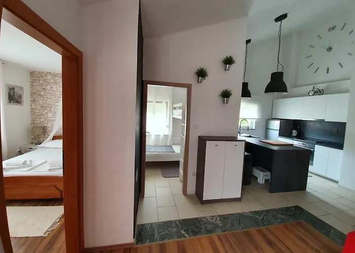 Marta Apartmán Pag Town